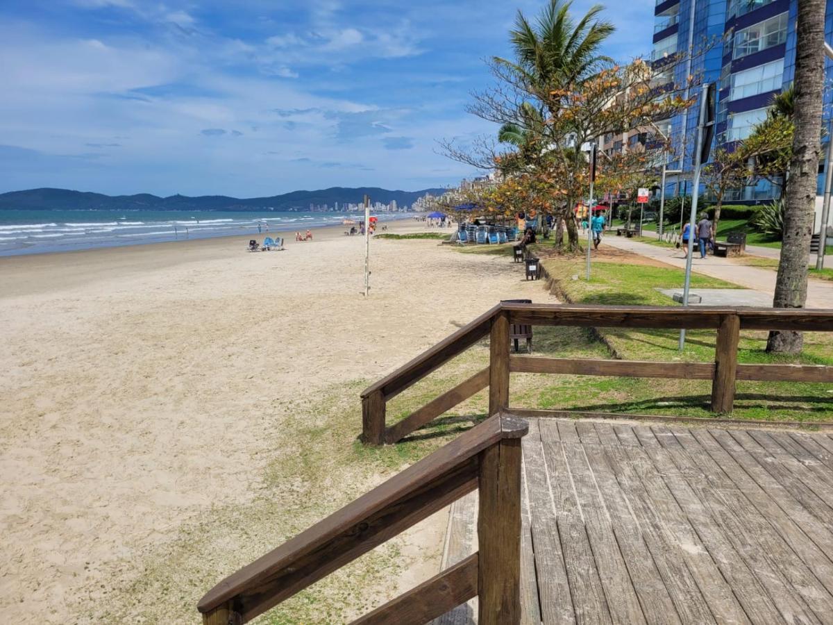 Apartamento 200 Metros Da Praia 03 Quartos Com Ar Condicionado - Meia Praia - Itapema Extérieur photo